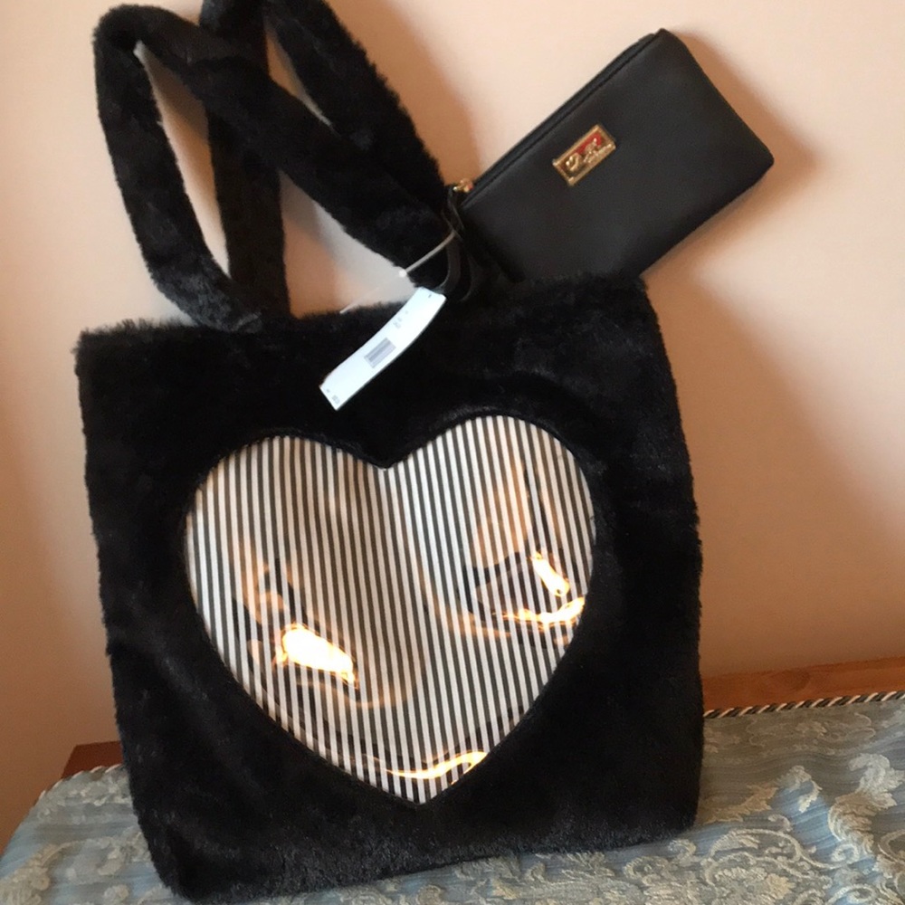 BETSEY JOHNSON FAUX BLACK FUR PHOTO TOTE 88.00 NWT